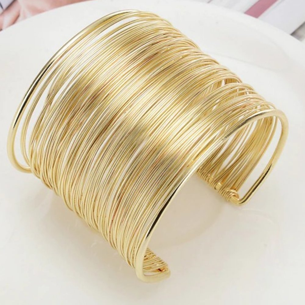 ❤️ NEW Gold-tone Wire Wrap Cuff Bracelet 2 1/4" Show Stopper - Picture 6 of 9